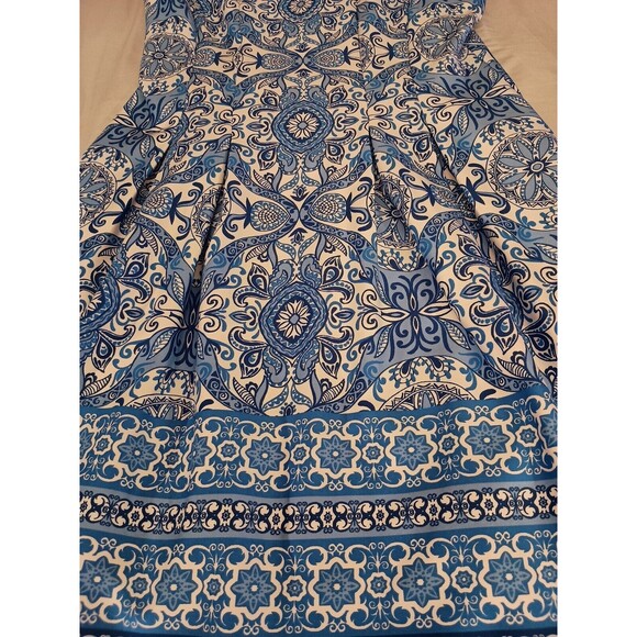 Gabby Skye Dress Size 12 Blue And White Sleeveless - Picture 6 of 8